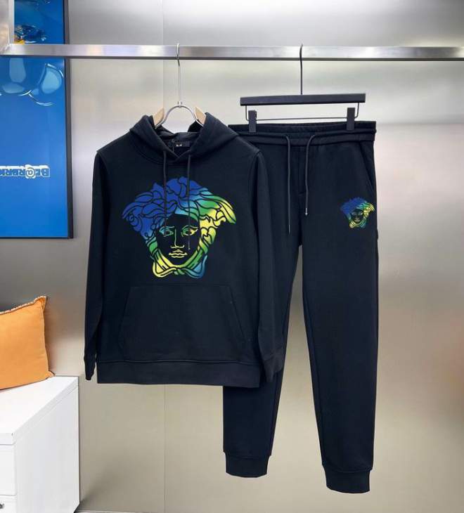 Picture of Versace Sweater Suits _SKUVersaceM-5XLkdtn11343015